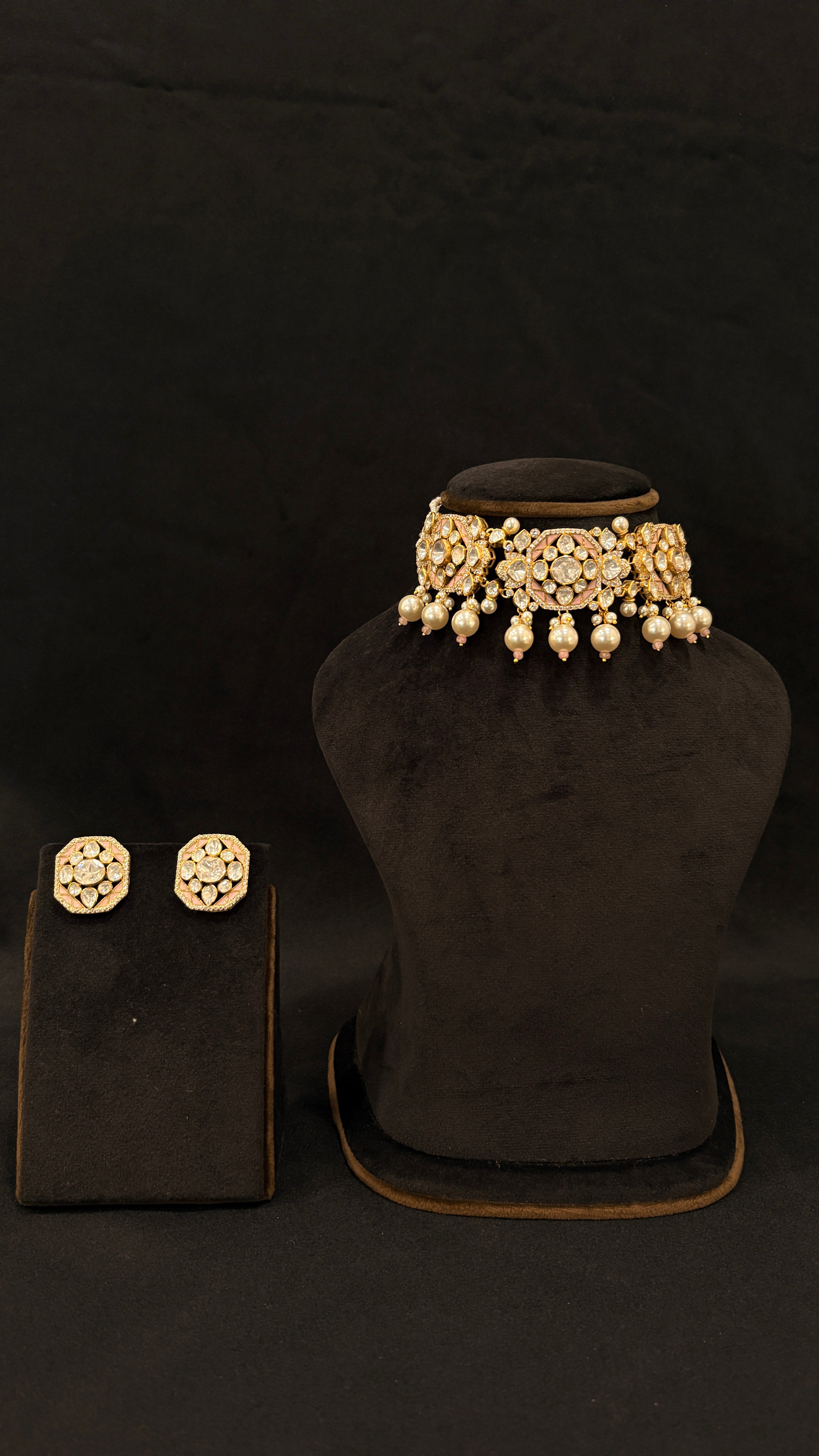 Sia Polki Gulabi Meena Choker – wide bridal choker with square polki medallions, blush pink meenakari enamel corners and large freshwater pearl drops, handcrafted in Jodhpur