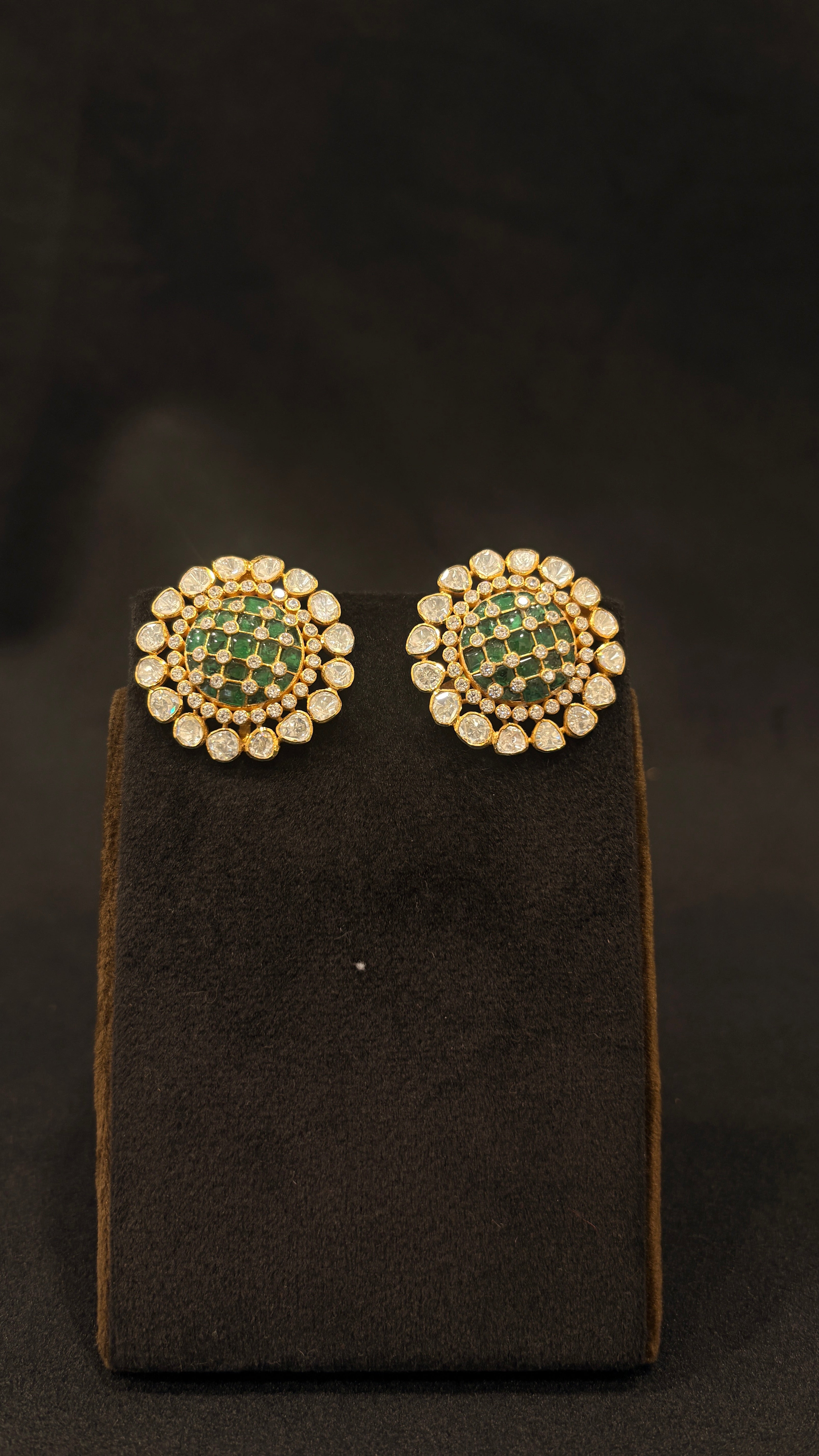 Sia Polki Panna Gol Studs – round dome earrings with emerald green grid pave centre and outer moissanite polki ring, handcrafted in Jodhpur