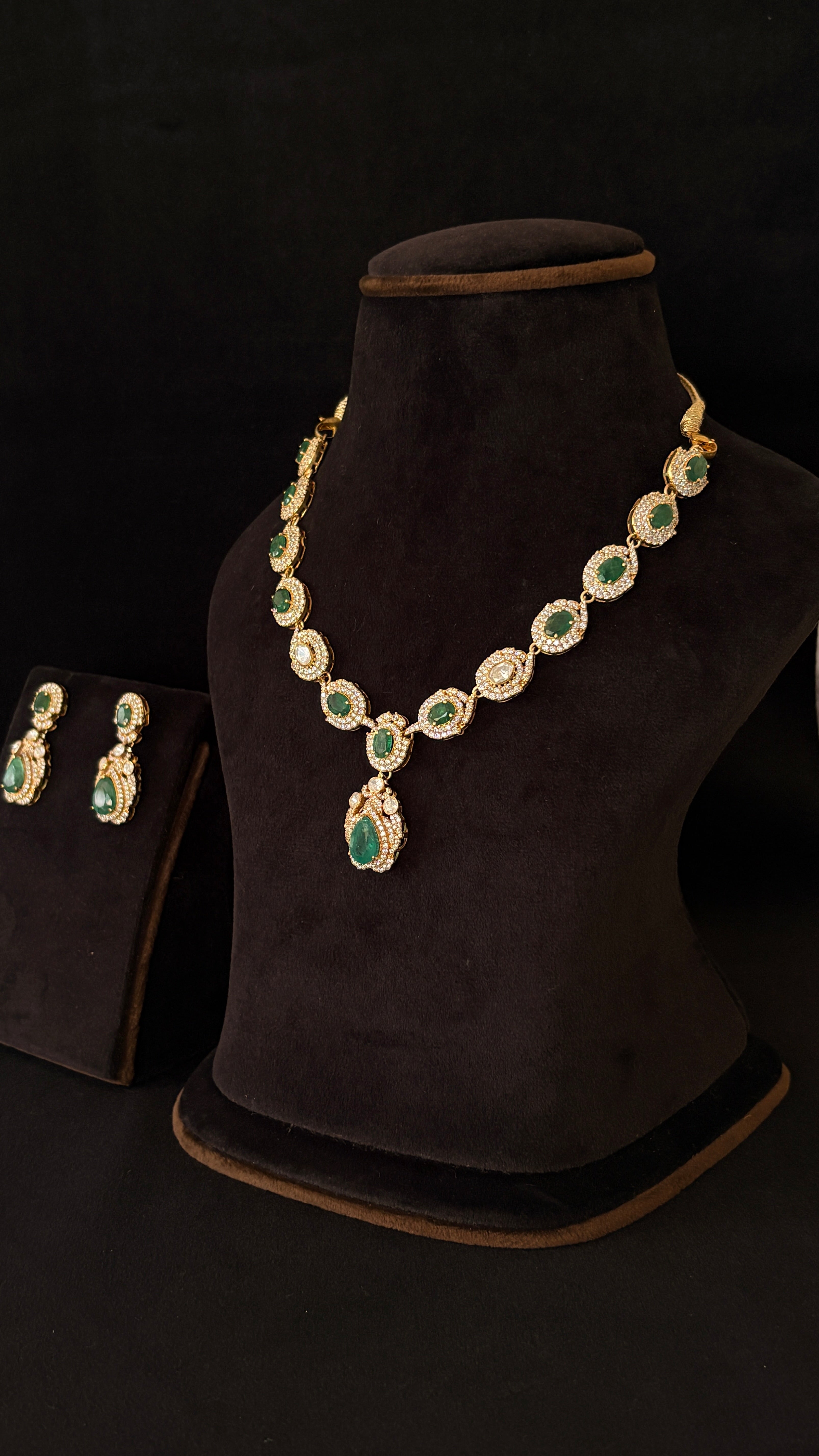Sia Polki Panna Mala Set – continuous oval emerald AD station necklace with teardrop pendant drop and matching two-tier emerald dangler earrings, handcrafted in Jodhpur