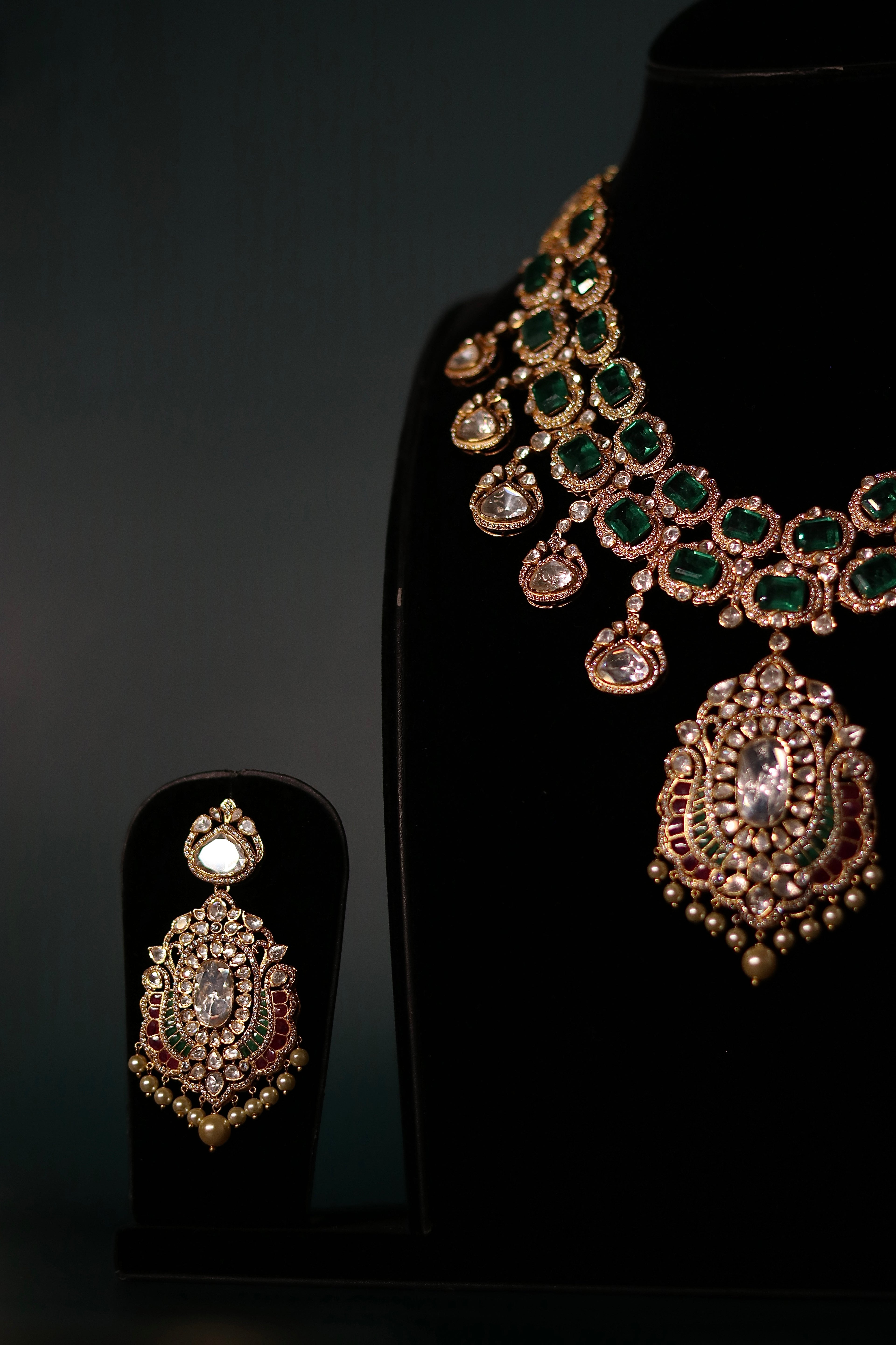 Zehra Emerald Polki Haar Set