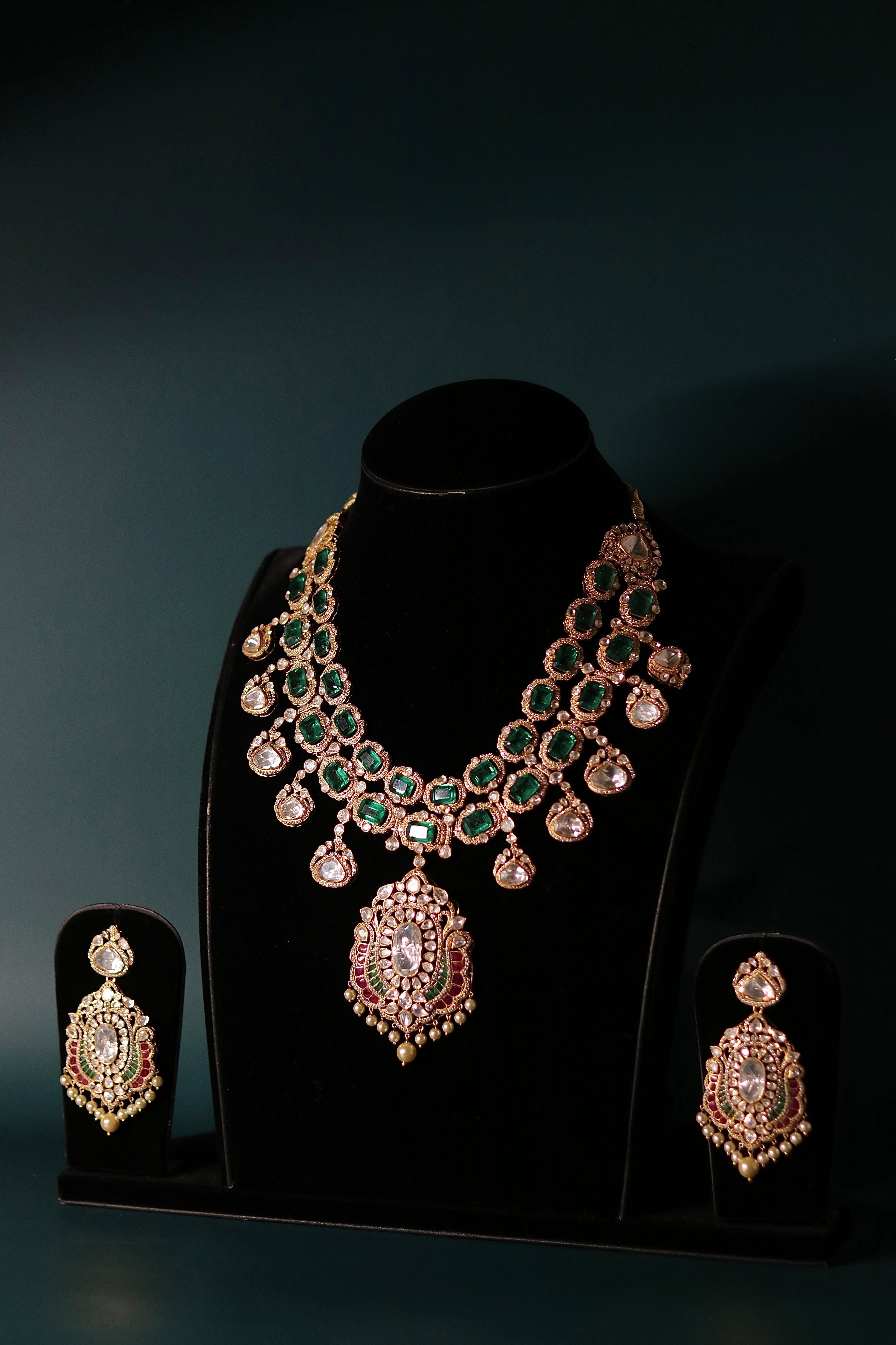 Zehra Emerald Polki Haar Set